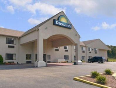 Days Inn By Wyndham Ashland Cannonsburg Exterior photo